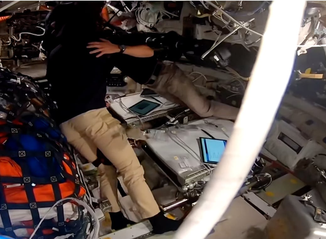 Artemis 2 astronauts embracing